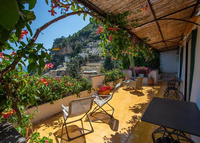Il Pettirosso In Positano